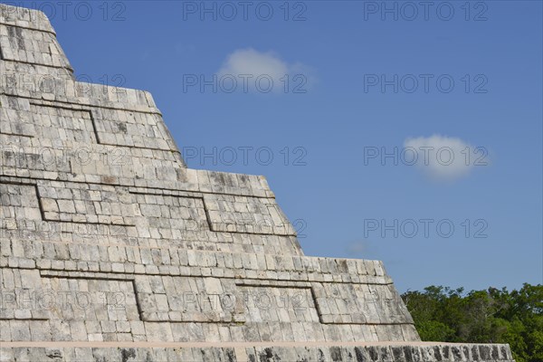 Pyramid of the Kukulcan El Castillo