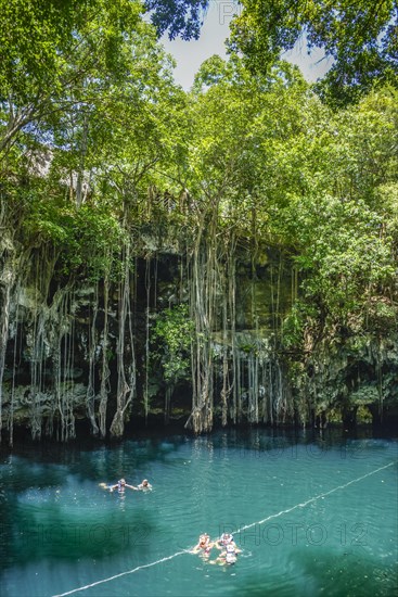 Cenote Yokdzonot