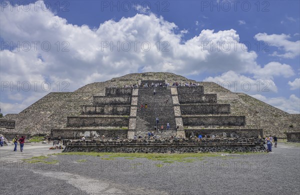 Pyramid of the Moon Piramide de la Luna