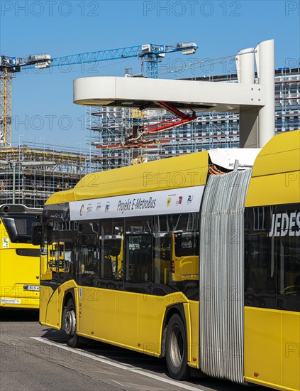 E-Metro Bus at the charging station at Zoologischer Garten bus station in Hertzstrasse