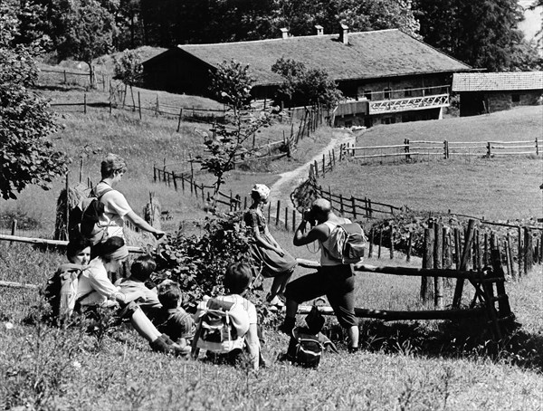 Bergwandderer beim farmer am Berg unterm Petersberg