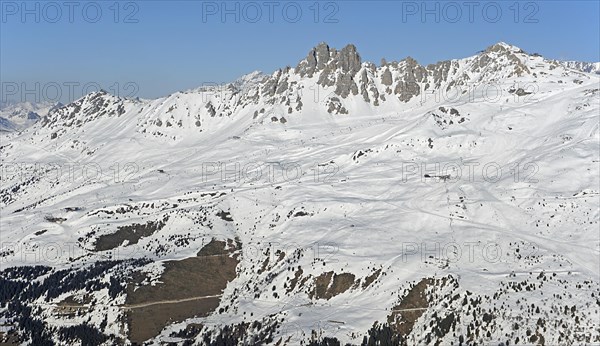 Saulire peak