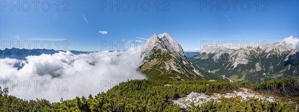 View along the ridge of the Mieminger Kette with summit Karkopf and Hochwand