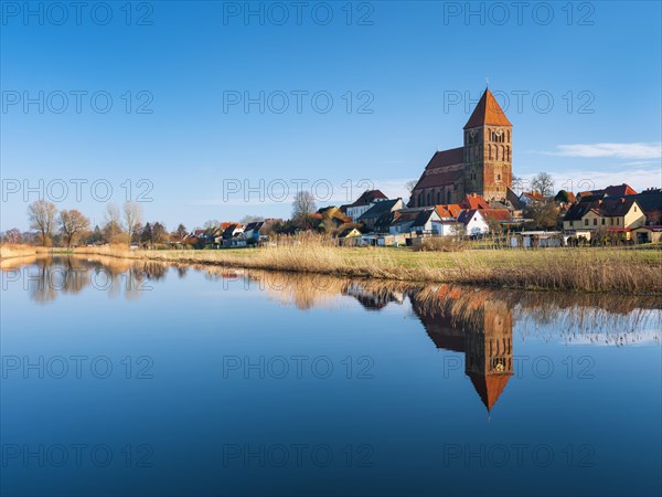 Tribsees with St. Thomas' Church