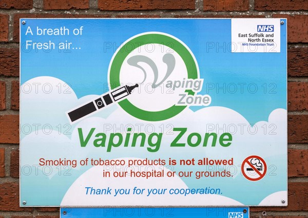 Vaping Zone smoking notice sign