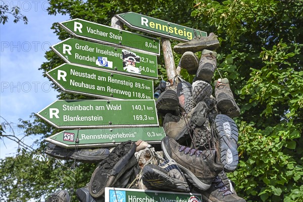 Start of Rennsteig hiking trail