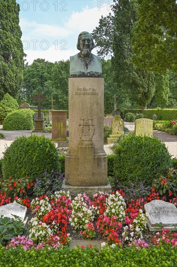 Grave Poet Germany Song Heinrich von Fallersleben