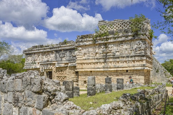 Las Monjas Building