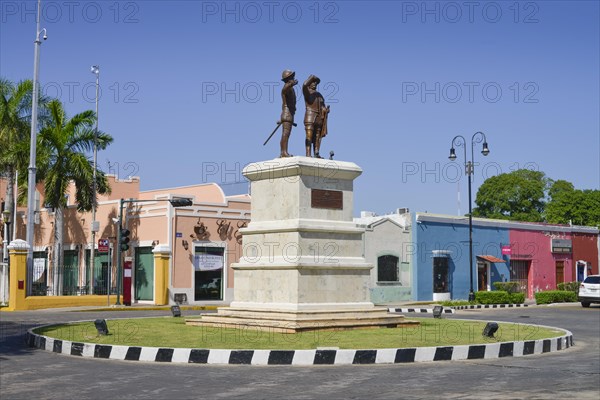 Monument Francisco de Montejo y Leon