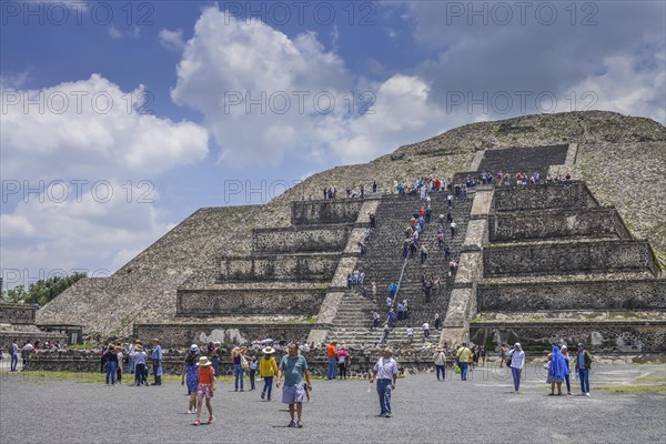 Pyramid of the Moon Piramide de la Luna