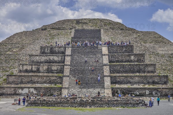 Pyramid of the Moon Piramide de la Luna