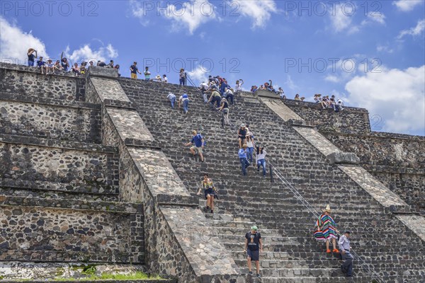 Pyramid of the Moon Piramide de la Luna