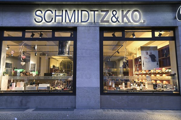 Restaurant and wine shop Schmidt Z & KO