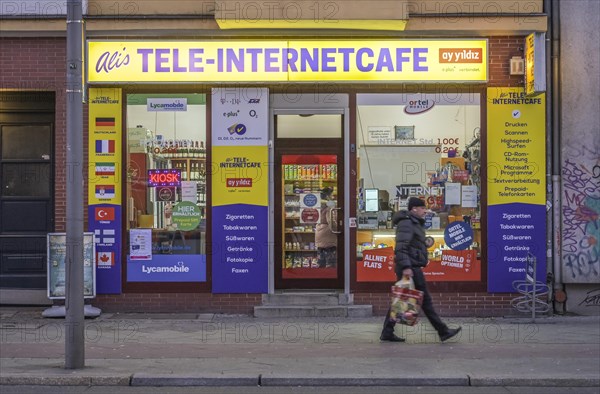 Internet Cafe