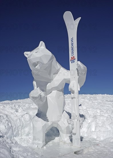 Sculpture Standing Bear with Ski