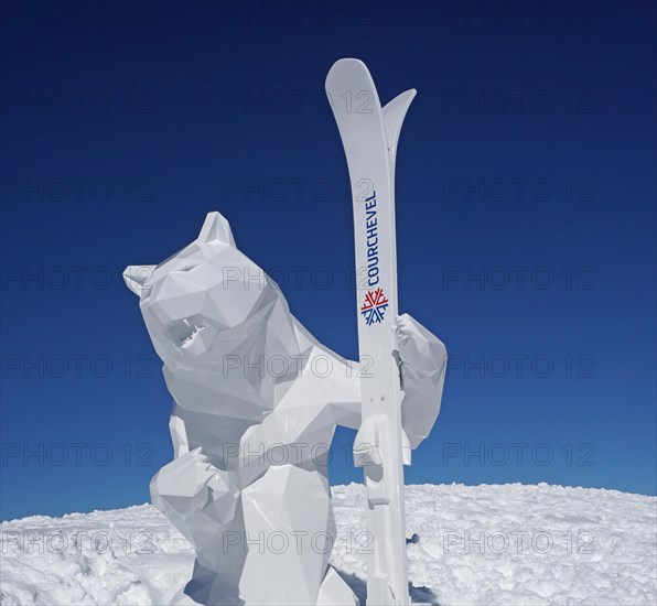 Sculpture Standing Bear with Ski