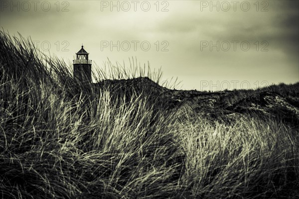 Red cliff cross light