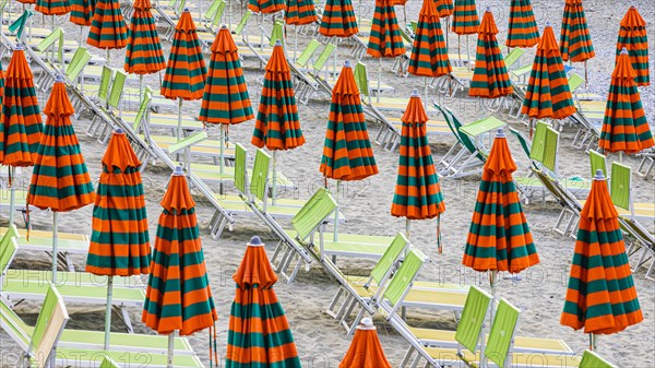 Sunbeds and umbrellas at the beach di Fegina in Monterosso al Mare