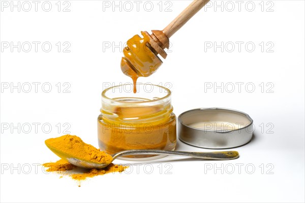 Bee honey with turmeric and turmeric powder