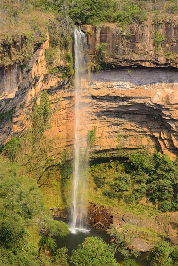 Veu da Noiva waterfall