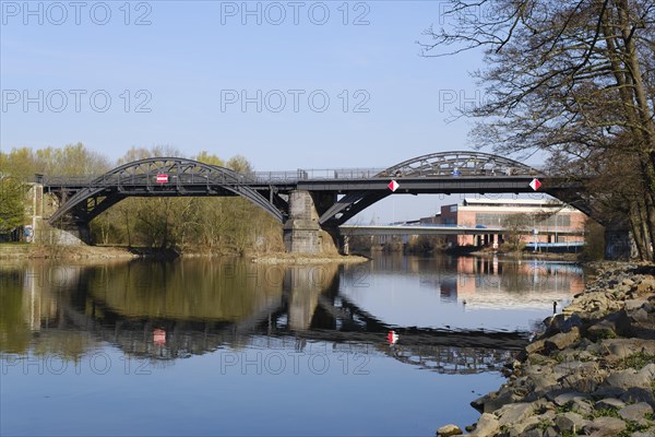 Stadt-Viadukt und Ruhrbruecke