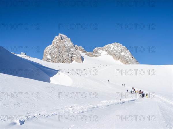 Tourers on the Hallstatt glacier