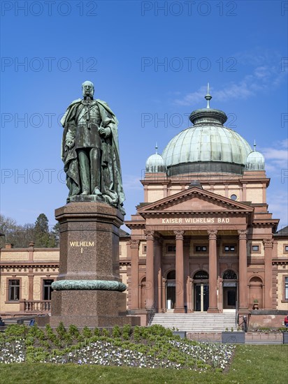 Kaiser-Wilhelms-Bad with monument to Kaiser Wilhelm I in the spa gardens