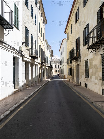 Alley in the historic old town of Mahon