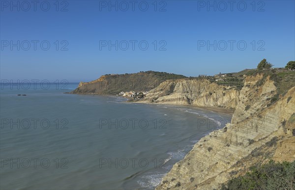 Limestone rocks north of Scala dei Turchi