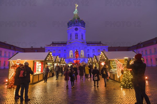 Weihnachtsmarkt am Schloss Charlottenburg