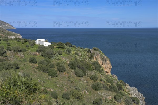 Coast at Pizzo des Corvo in the Zingaro Nature Reserve