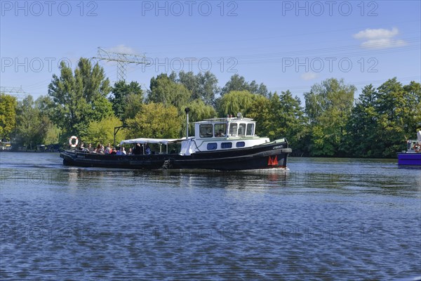 Excursion steamer Jimmy