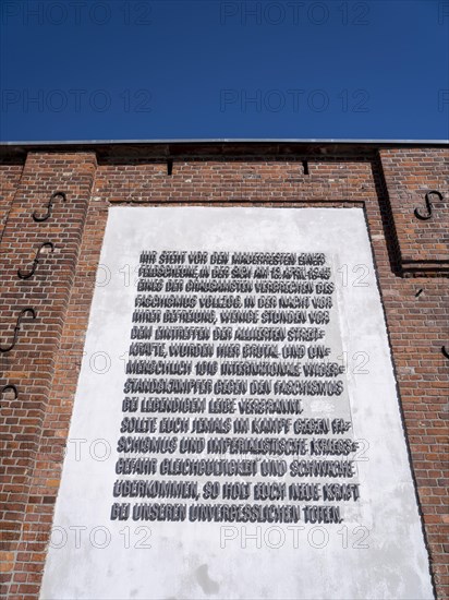 Isenschnibbe Gardelegen field barn memorial