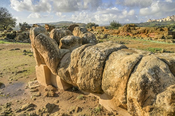 Ruin of an Atlas