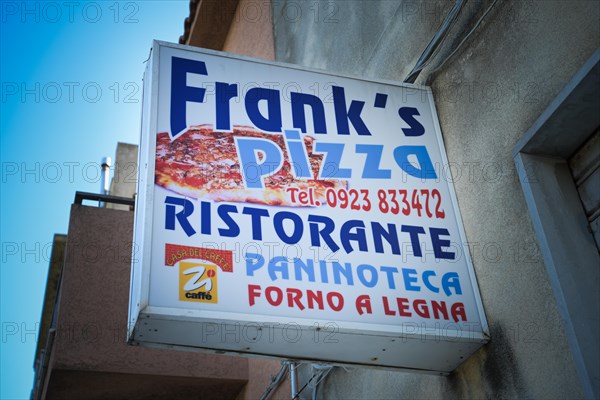 Advertising Pizzeria