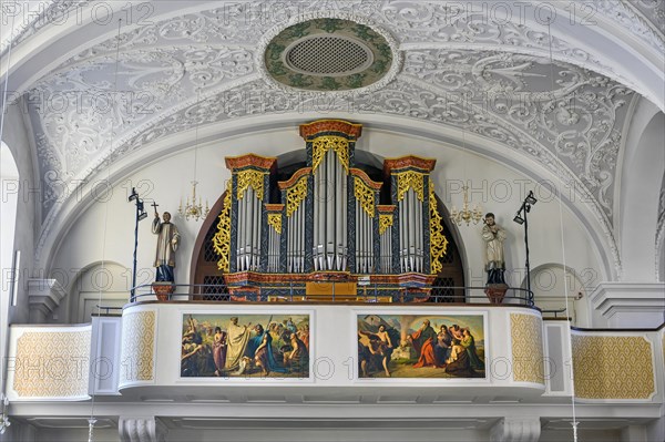 Organ loft