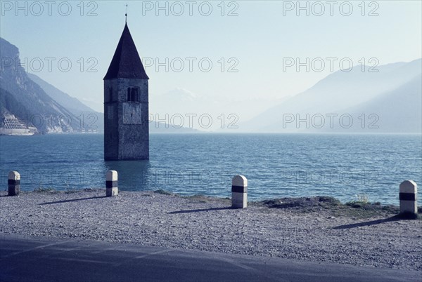 Sunken church tower in Graun