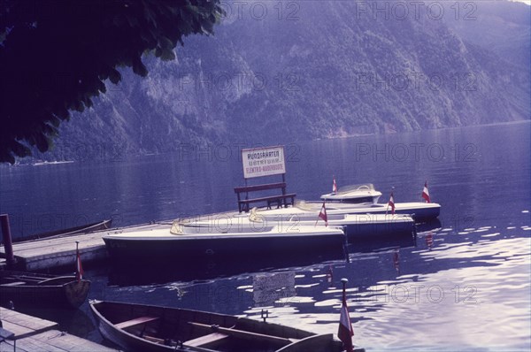 Boat rental in Traunkirchen