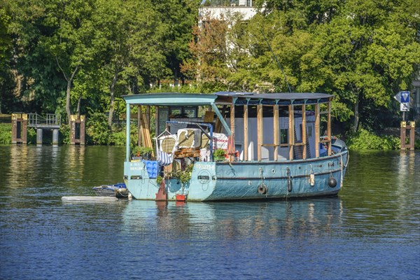 Houseboat