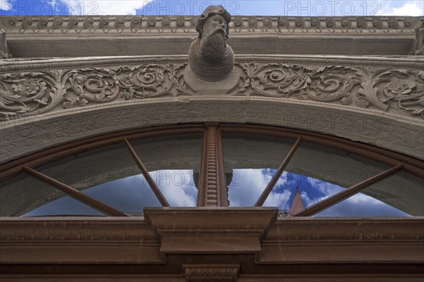 Gaff head at the entrance portal