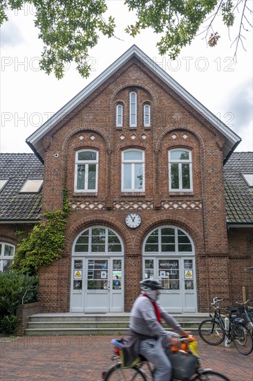 Station building