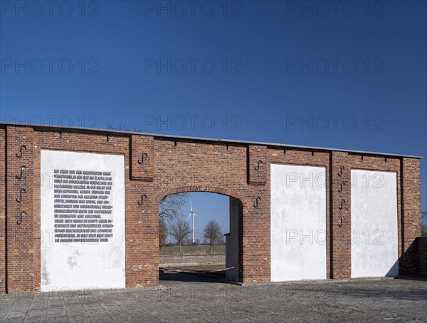 Isenschnibbe Gardelegen field barn memorial