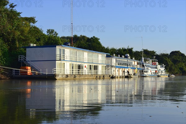 Accommodation for tourists on boats