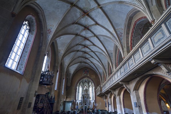 Cross vault with gallery and altar in the Dreifaltigkeitskirche