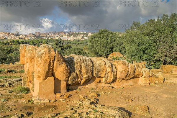 Ruin of an Atlas