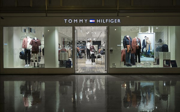 Tommy Hilfiger shop