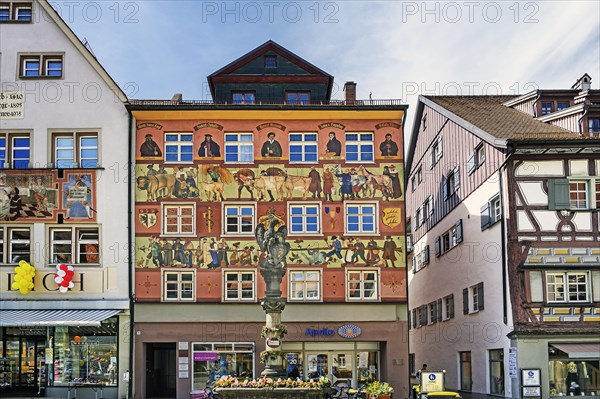 Facade painted with rural motifs in Herrenstrasse