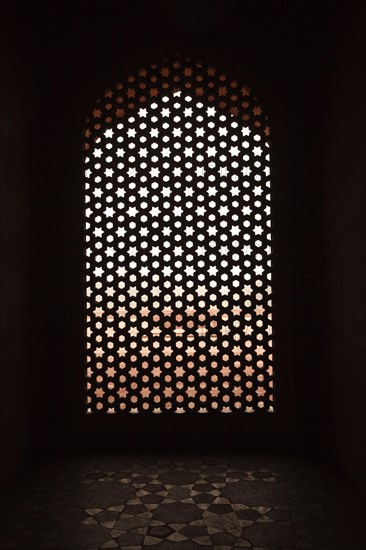 Marble screen window at Humayu