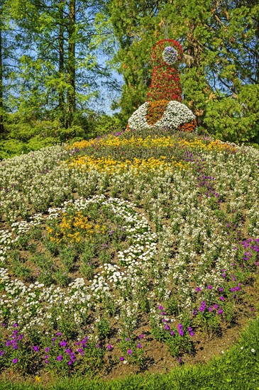 Flower sculpture peacock