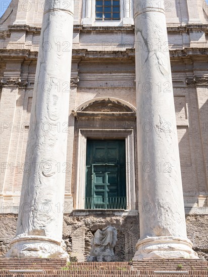 Temple of Antoninus Pius and Faustina
